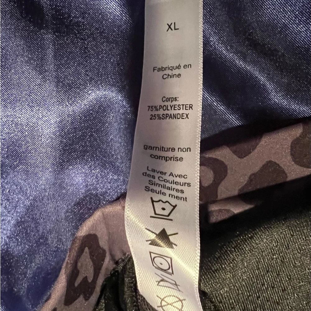 Running Girl sports bra, XL - Picture 6 of 9